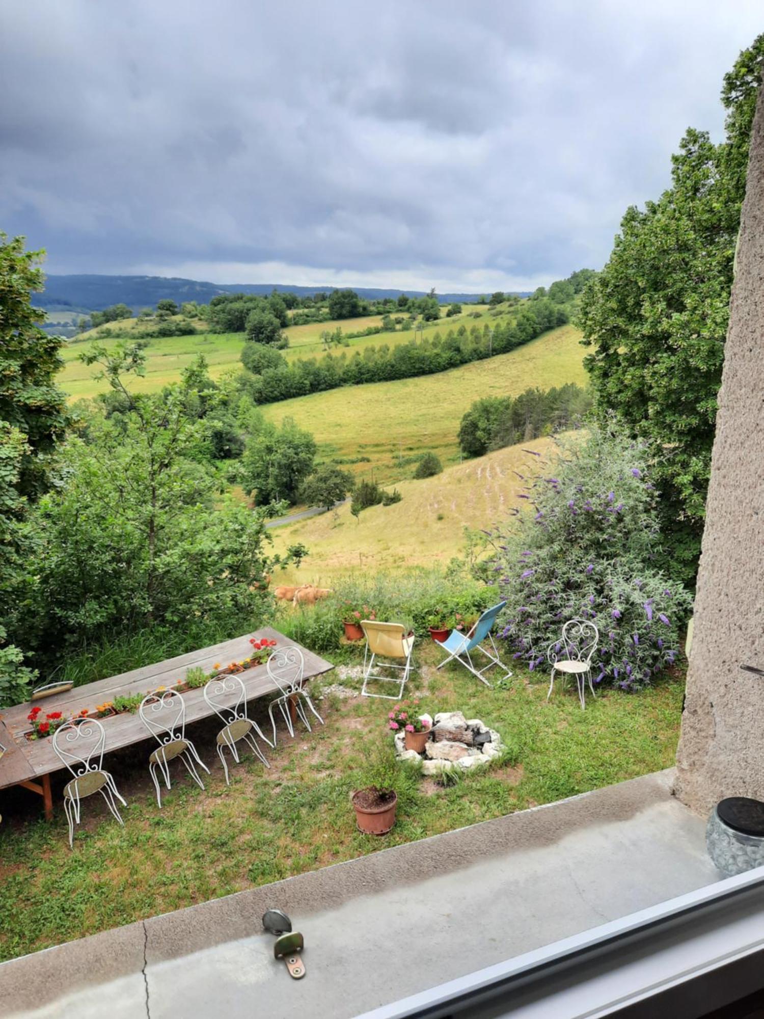 Les Coteaux De Planeze, Maison Et Jardin Dans Le Lot! Chambres Chez L'Habitant! Belmont-Bretenoux Cameră foto